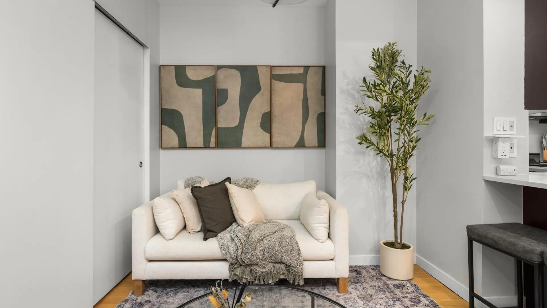 Stylish 2Br Apartment In The Heart Of East Village New York United States