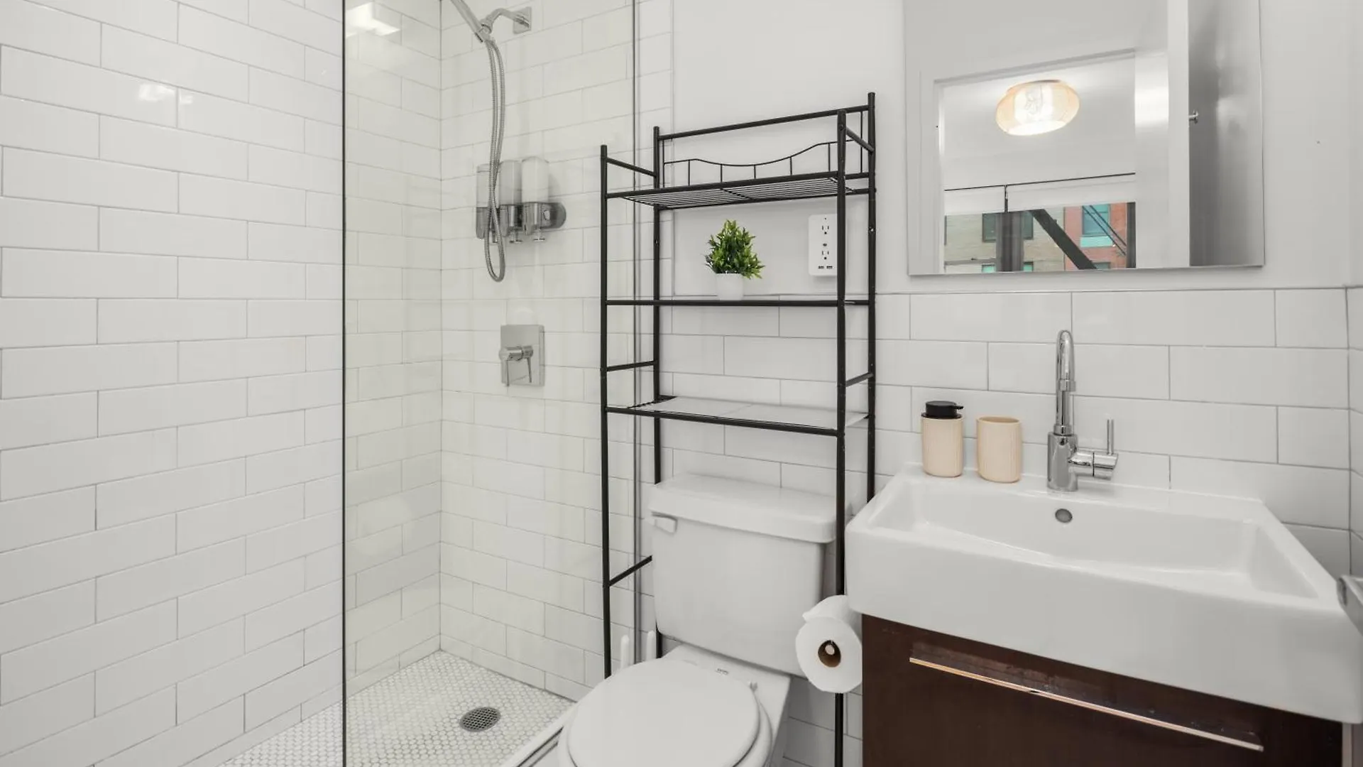 Stylish 2Br Apartment In The Heart Of East Village New York